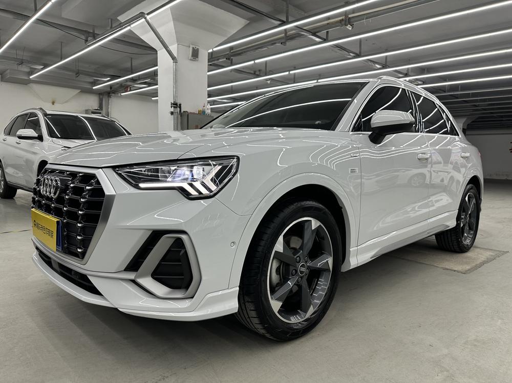Audi Audi Q3