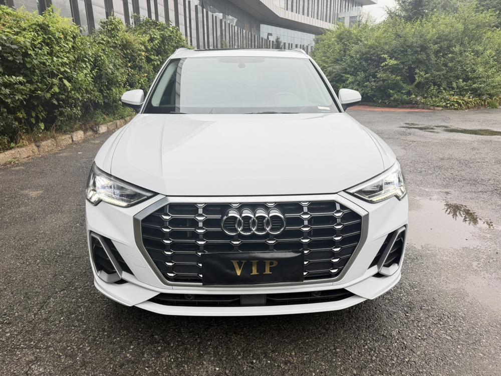 Audi Audi Q3