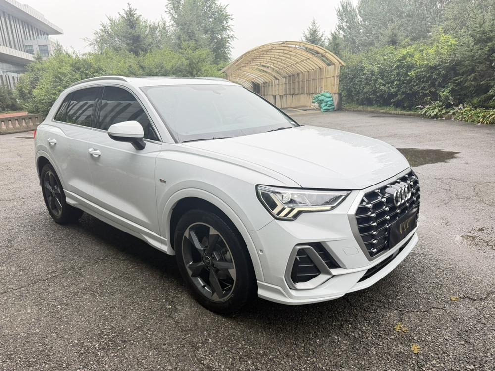 Audi Audi Q3