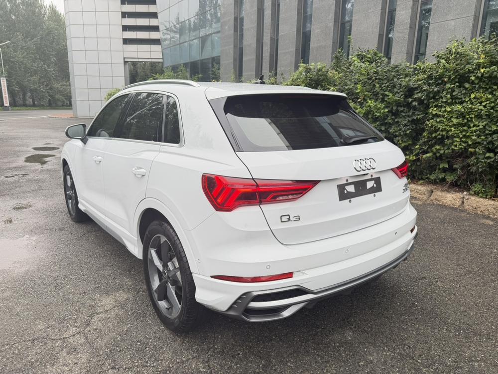 Audi Audi Q3