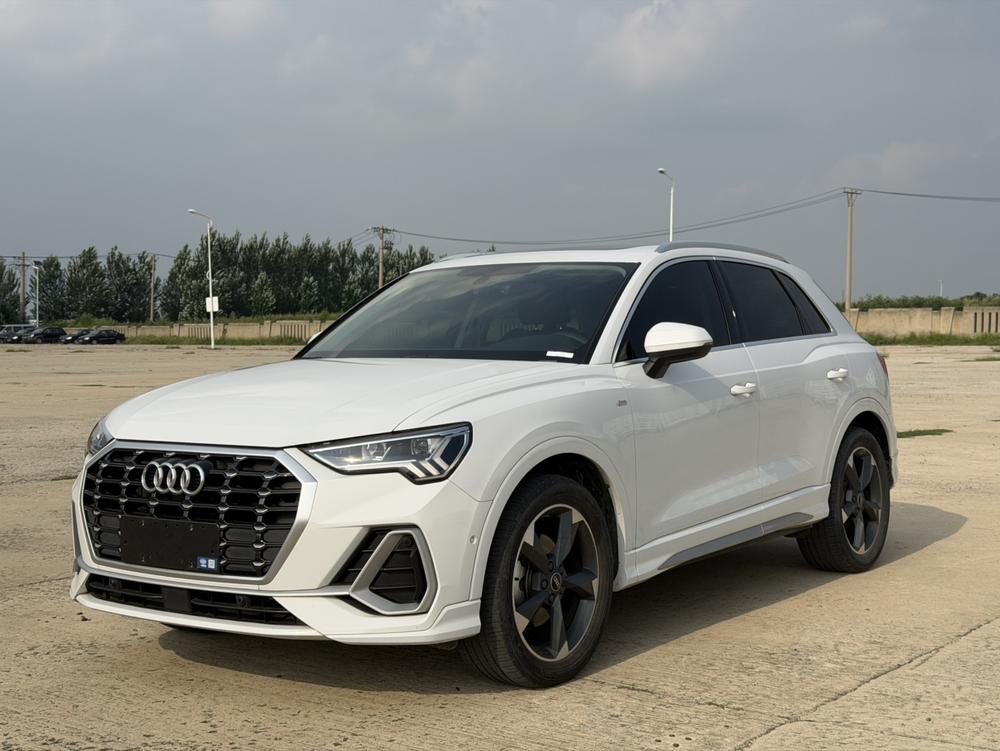 Audi Audi Q3