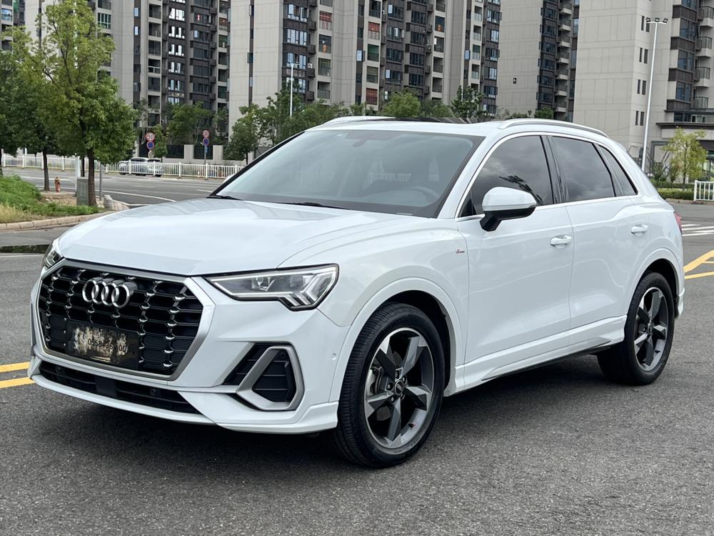 Audi Audi Q3