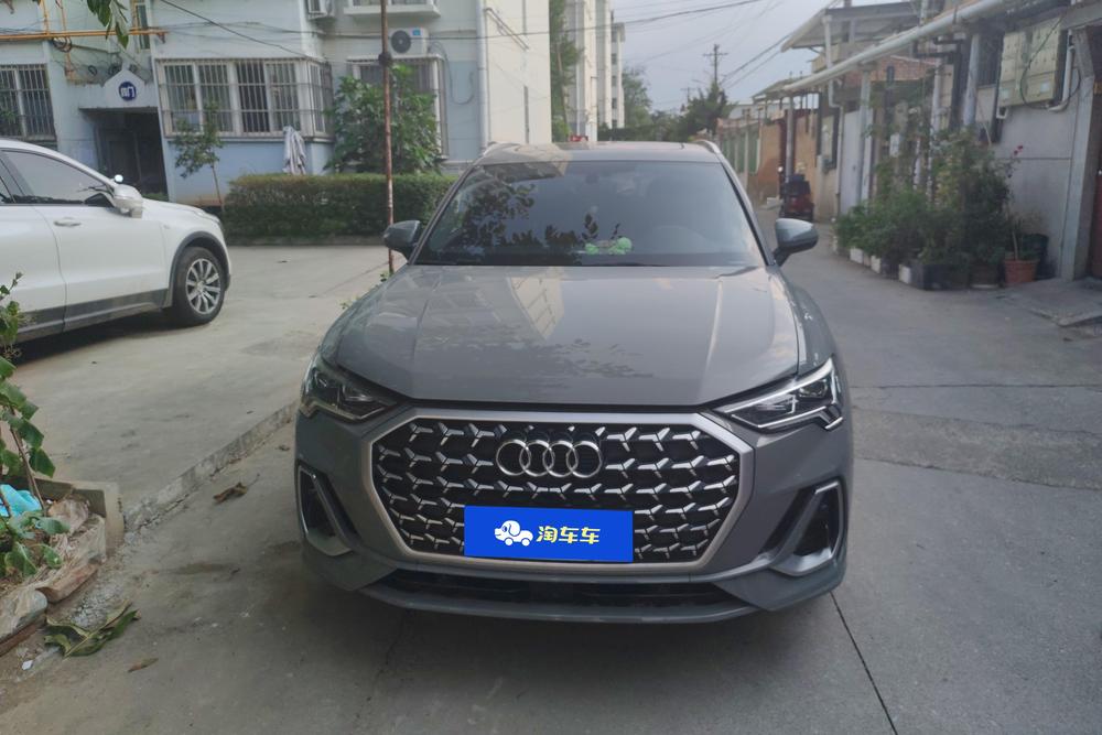 Audi Audi Q3