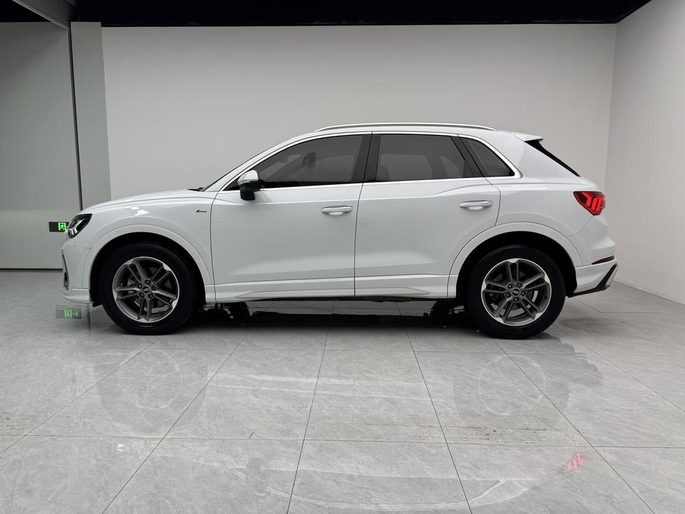 Audi Audi Q3
