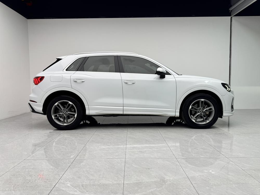 Audi Audi Q3