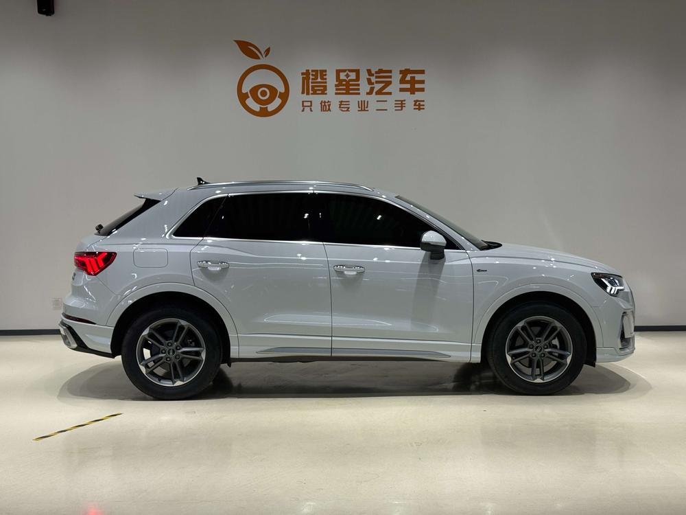 Audi Audi Q3
