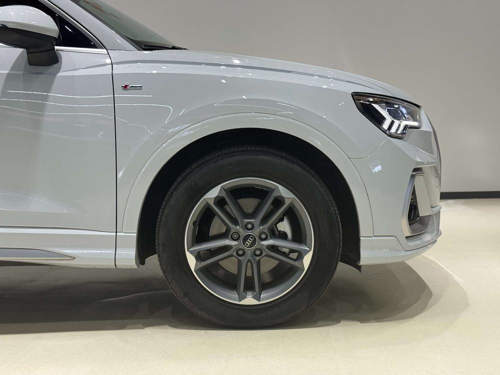 Audi Audi Q3