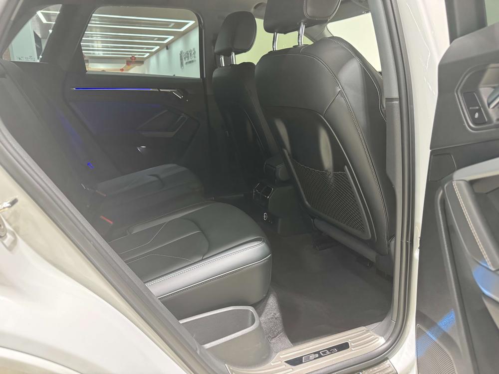 Audi Audi Q3
