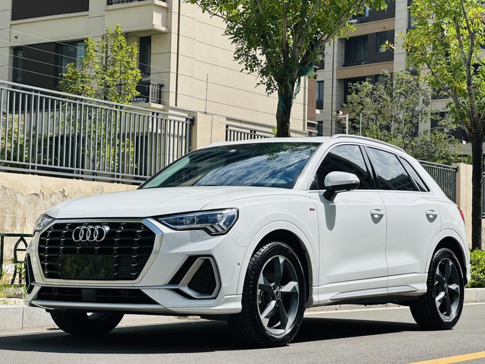 Audi Audi Q3