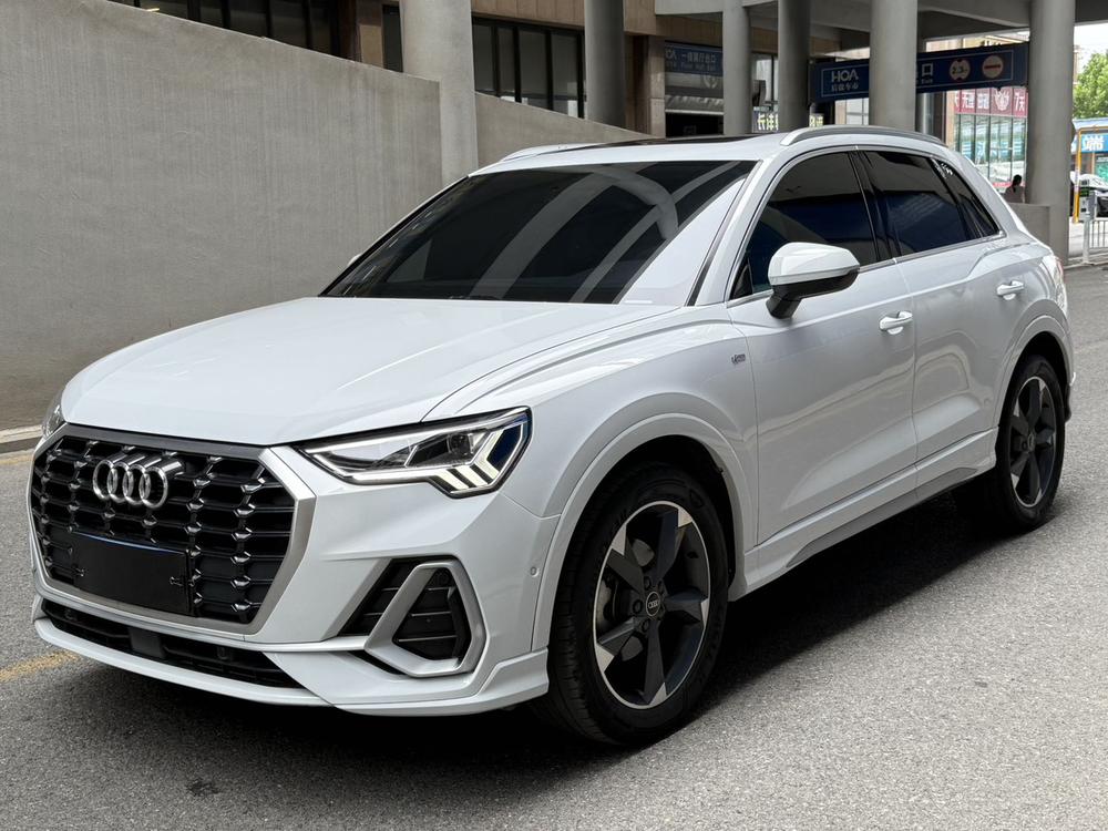 Audi Audi Q3
