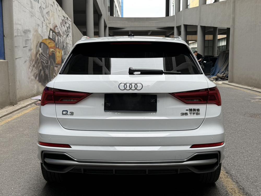 Audi Audi Q3