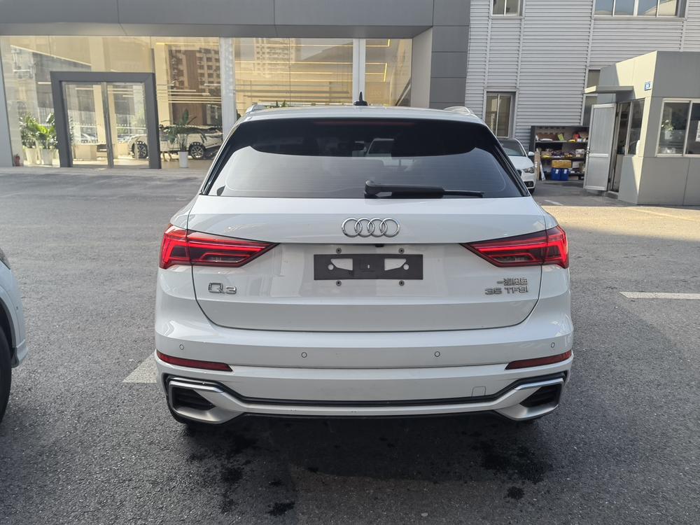 Audi Audi Q3