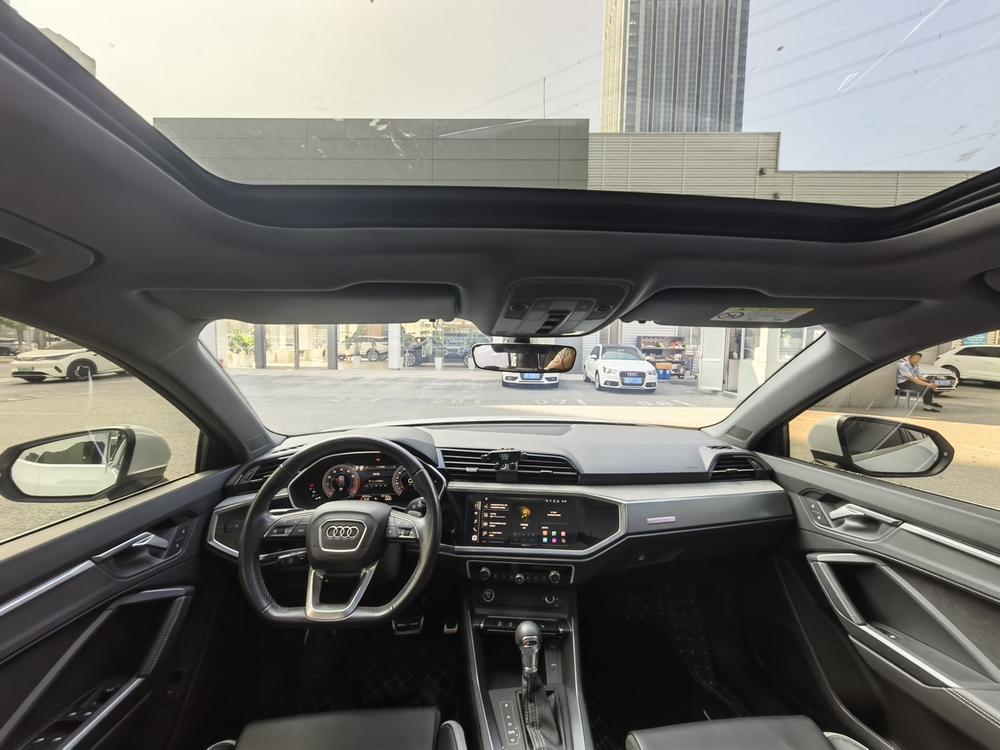 Audi Audi Q3