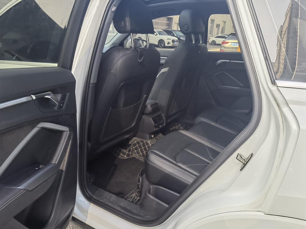 Audi Audi Q3