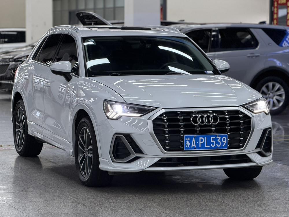 Audi Audi Q3