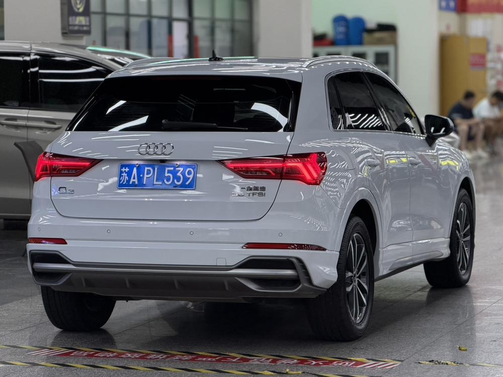 Audi Audi Q3