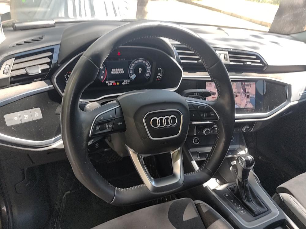 Audi Audi Q3