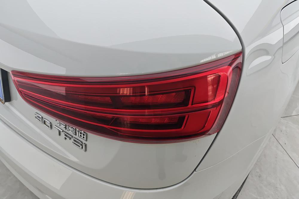 Audi Audi Q3