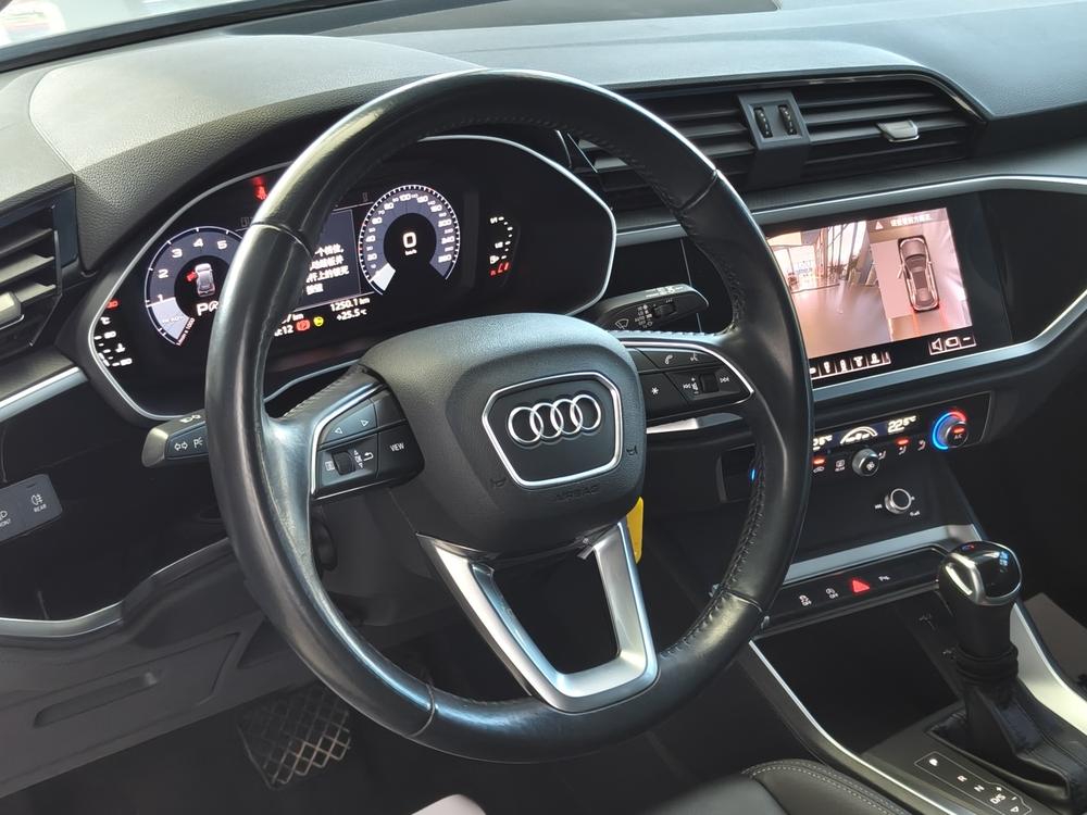 Audi Audi Q3