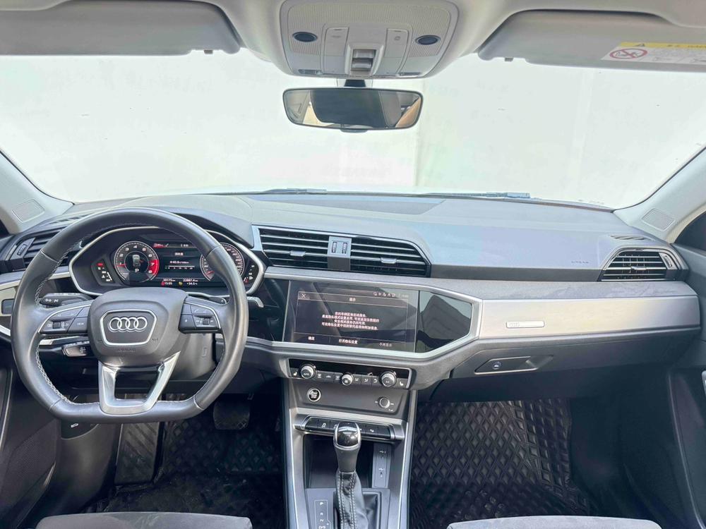 Audi Audi Q3