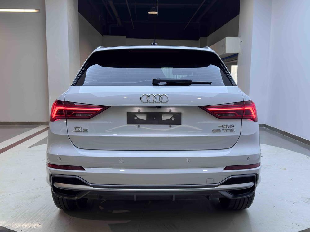 Audi Audi Q3