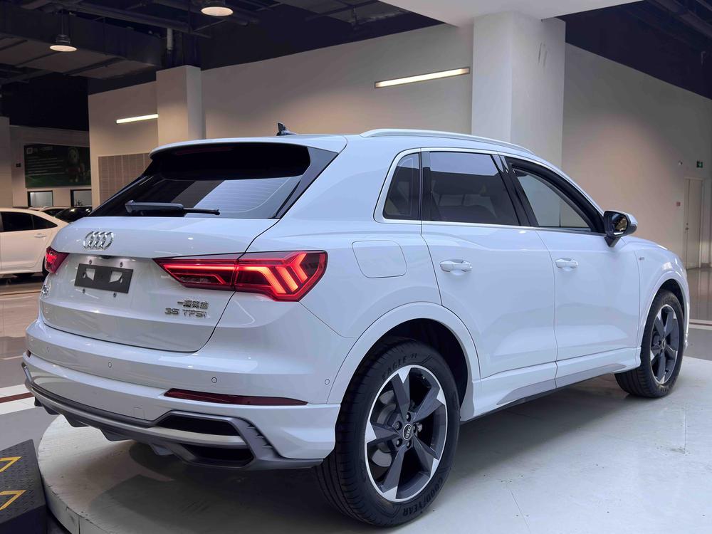 Audi Audi Q3