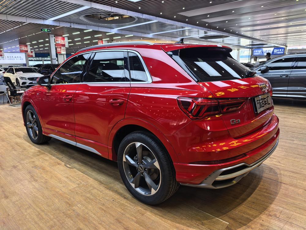 Audi Audi Q3