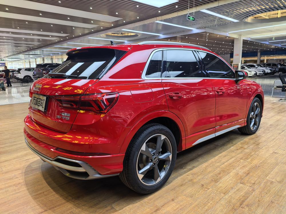 Audi Audi Q3