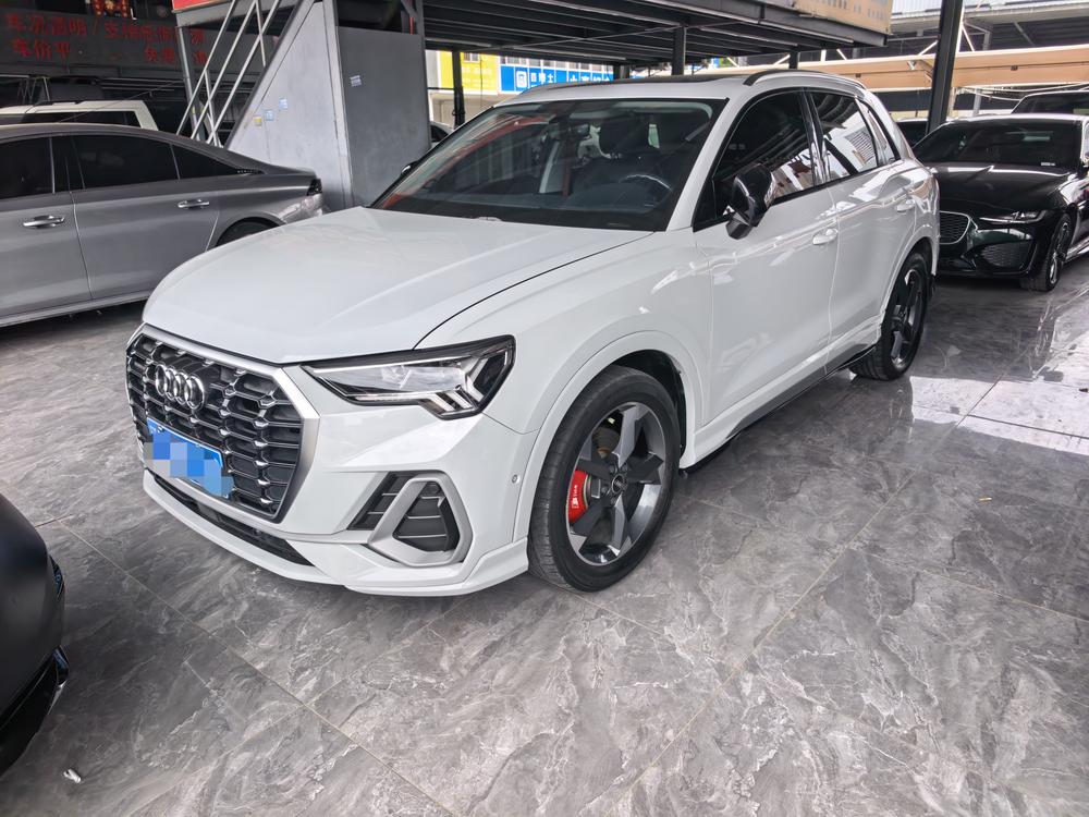 Audi Audi Q3