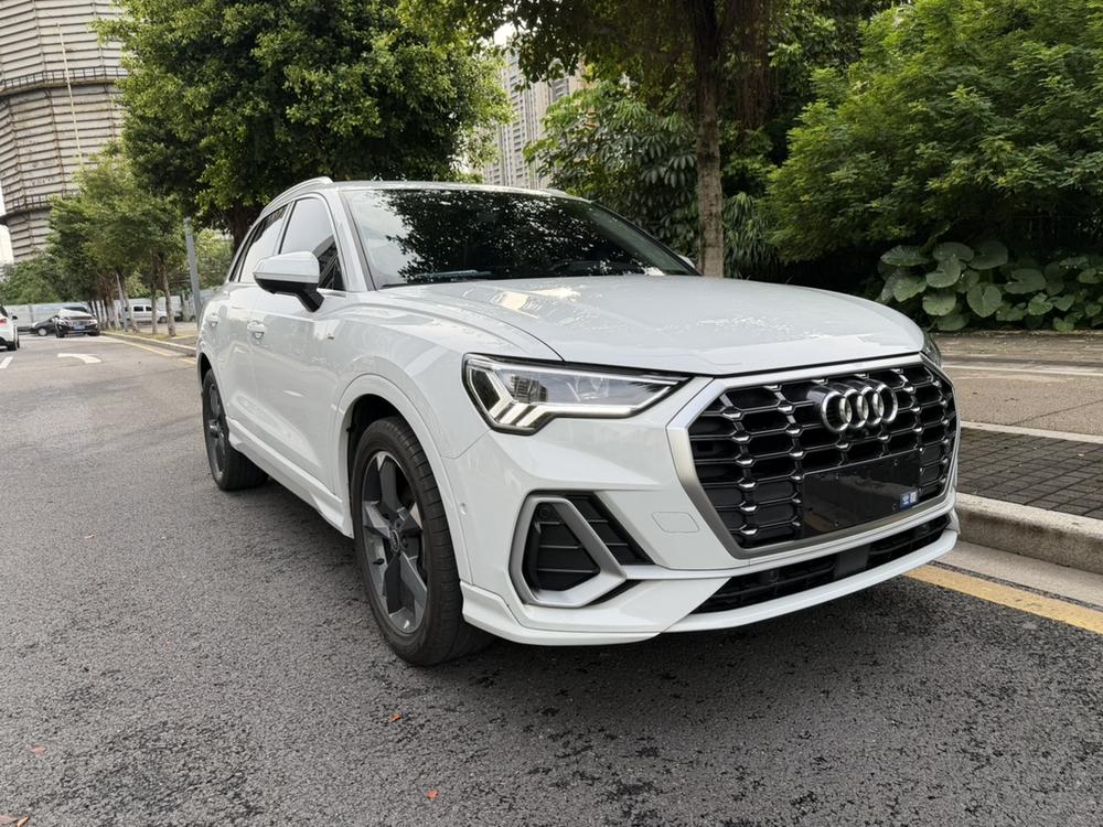 Audi Audi Q3