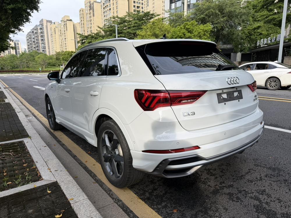 Audi Audi Q3