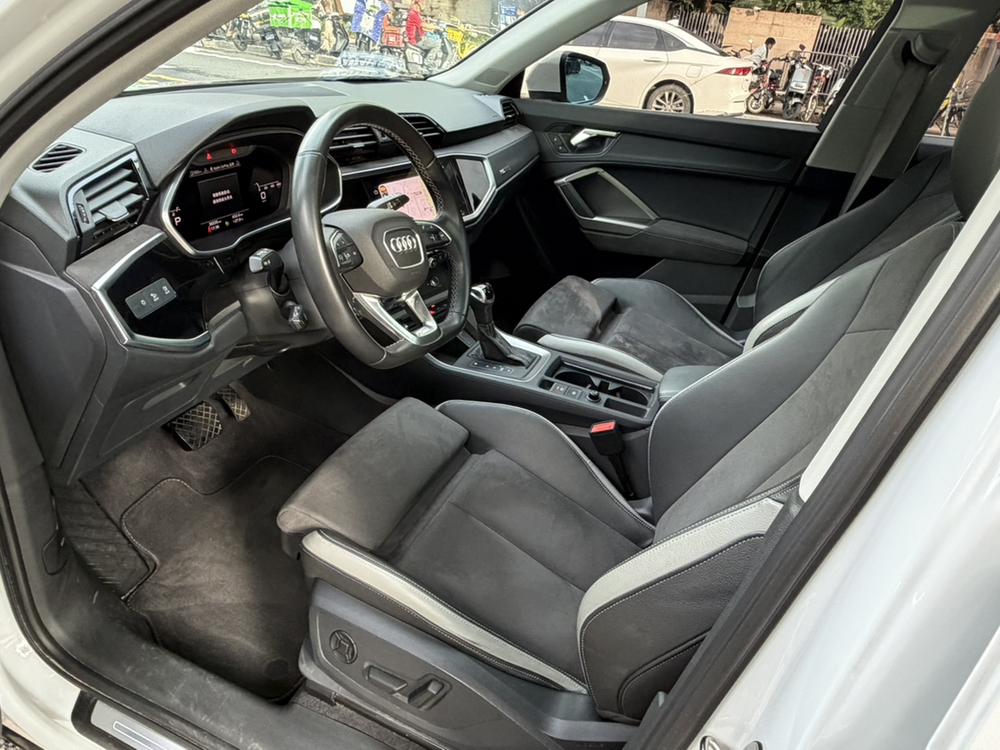 Audi Audi Q3