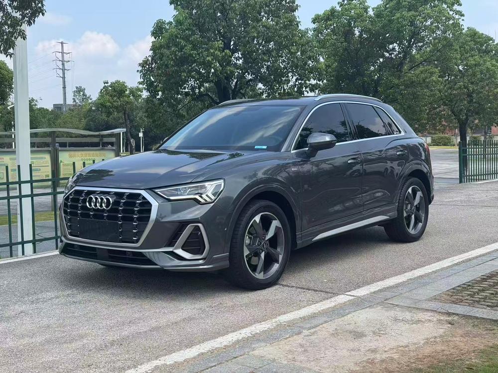 Audi Audi Q3