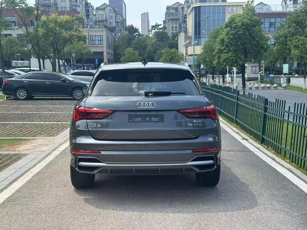 Audi Audi Q3