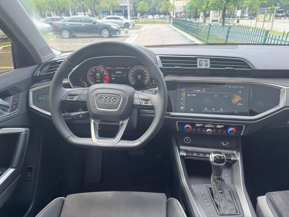 Audi Audi Q3