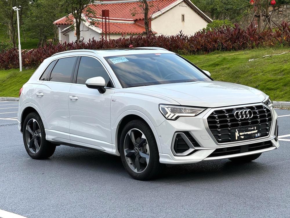 Audi Audi Q3