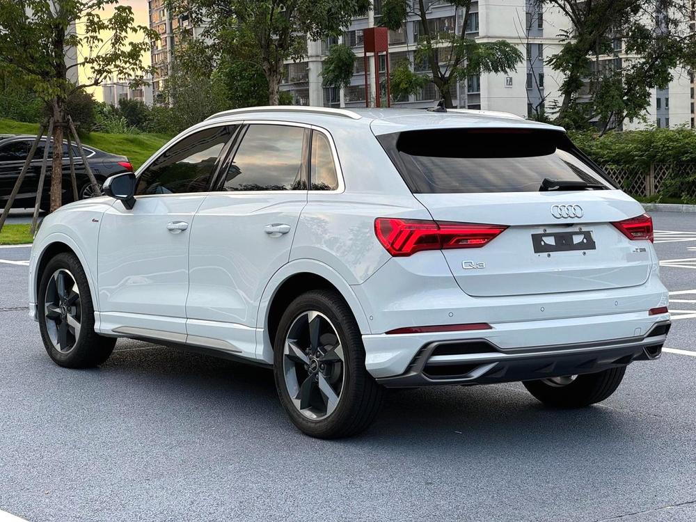 Audi Audi Q3