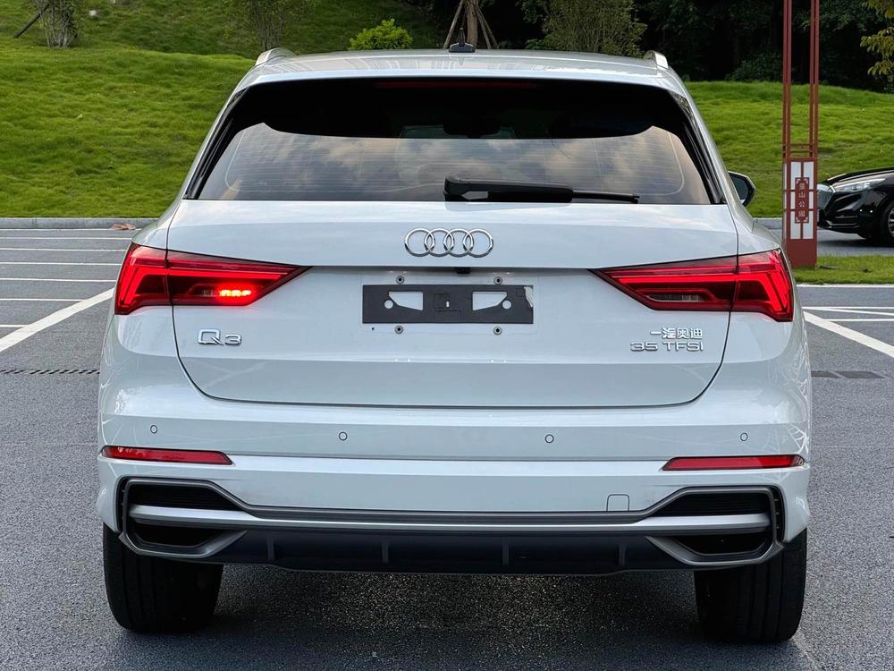Audi Audi Q3