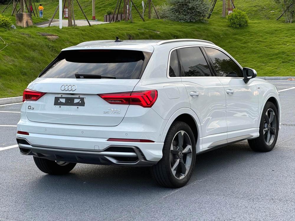 Audi Audi Q3