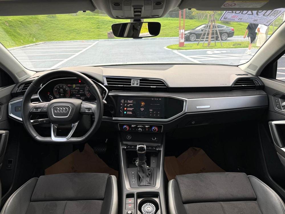 Audi Audi Q3
