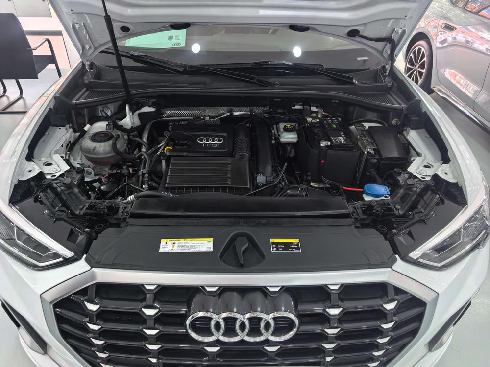 Audi Audi Q3