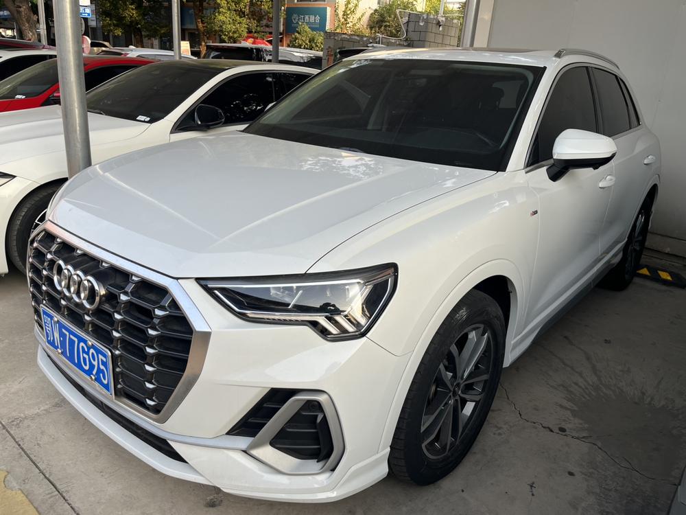 Audi Audi Q3