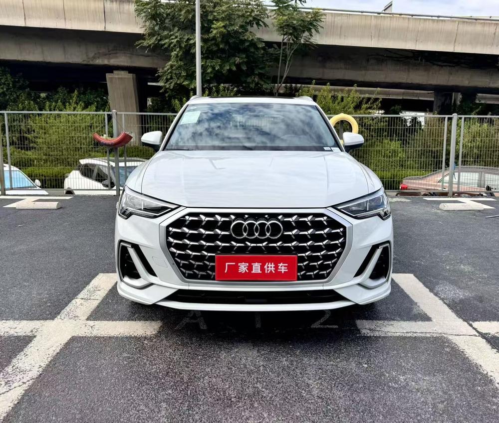 Audi Audi Q3