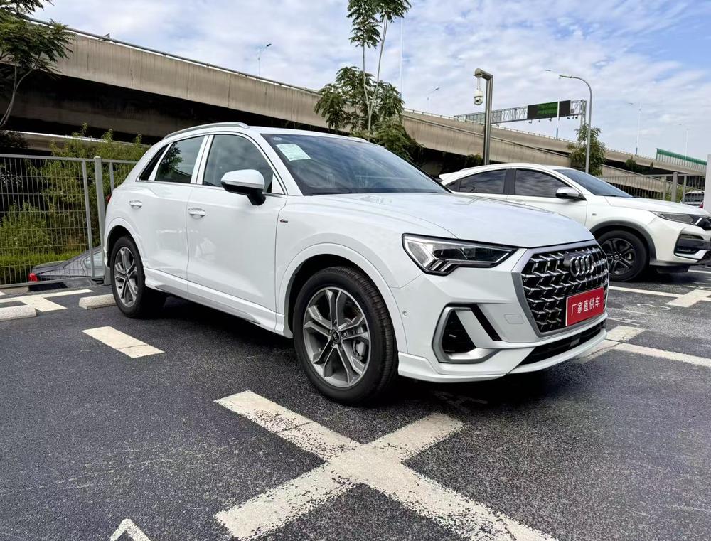 Audi Audi Q3