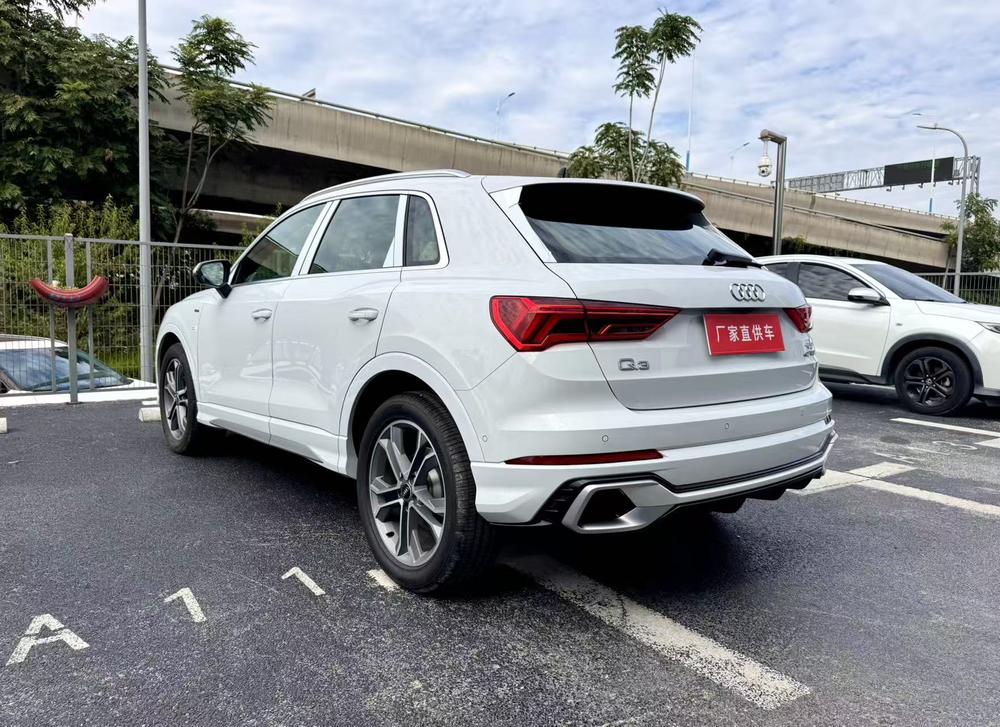Audi Audi Q3