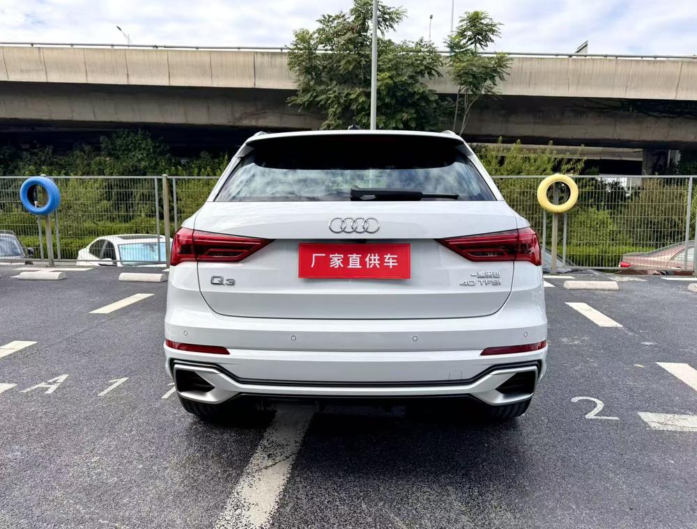 Audi Audi Q3