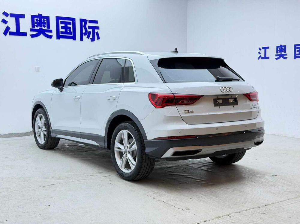 Audi Audi Q3