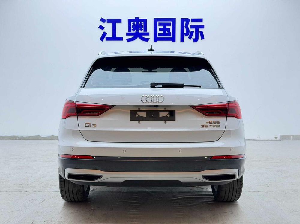 Audi Audi Q3