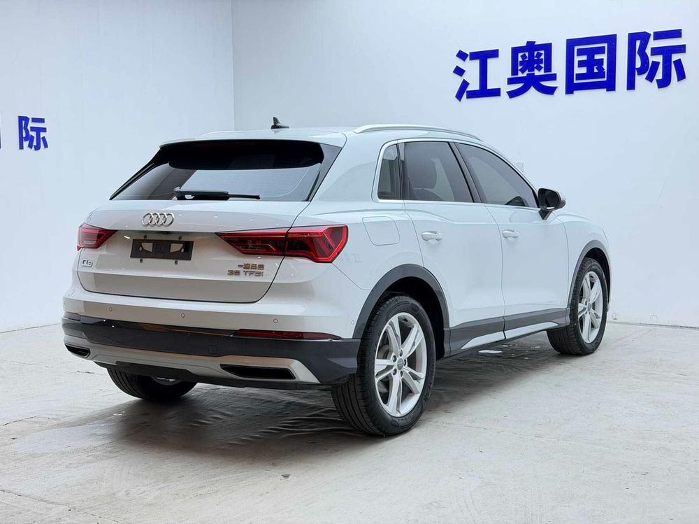 Audi Audi Q3