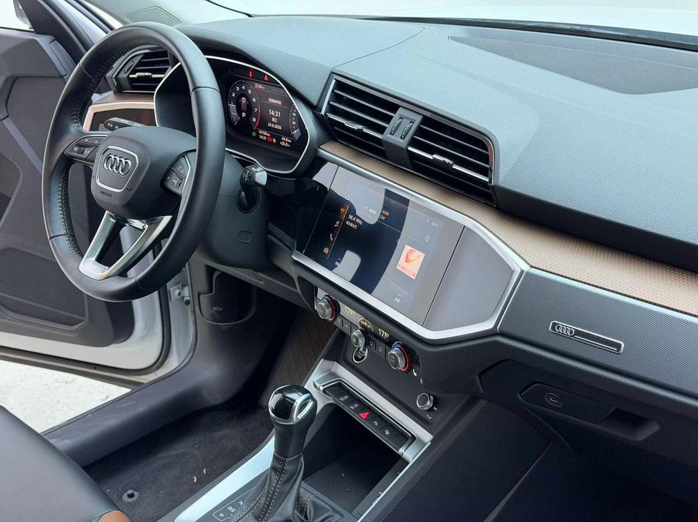 Audi Audi Q3